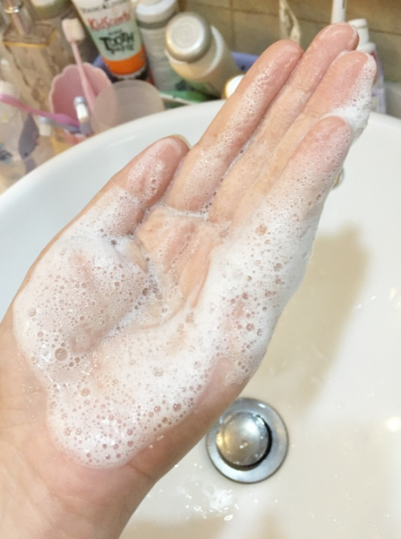 History Of Whoo Hydrating Foam Cleanser 40ml.  โฟมที่เปี่ยมไปด้วยความชุ่มชื่นทุกอณูที่สัมผัส | Beauticool.com