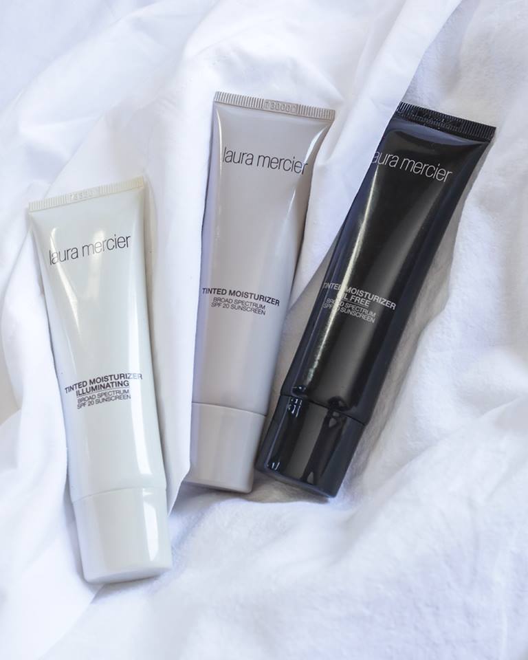 Laura Mercier, Laura Mercier Tinted Moisturizer Oil Free SPF 20, Laura Mercier Tinted Moisturizer Oil Free SPF 20 UVB/UVA 50 ml., Laura Mercier Tinted Moisturizer Oil Free SPF 20 UVB/UVA 50 ml. รีวิว, Laura Mercier Tinted Moisturizer Oil Free SPF 20 UVB/UVA 50 ml. ราคา, Laura Mercier Tinted Moisturizer Oil Free SPF 20 UVB/UVA 50 ml. #3W2 Sand รองพื้นเนื้อละเอียด บางเบา สูตร Oil Free ช่วยควบคุมความมัน เพื่อผิวสวยสดใสเปล่งประกายแลดูสุขภาพดี, Laura Mercier Tinted Moisturizer Oil Free SPF 20 UVB/UVA 50 ml. #3W2 Sand