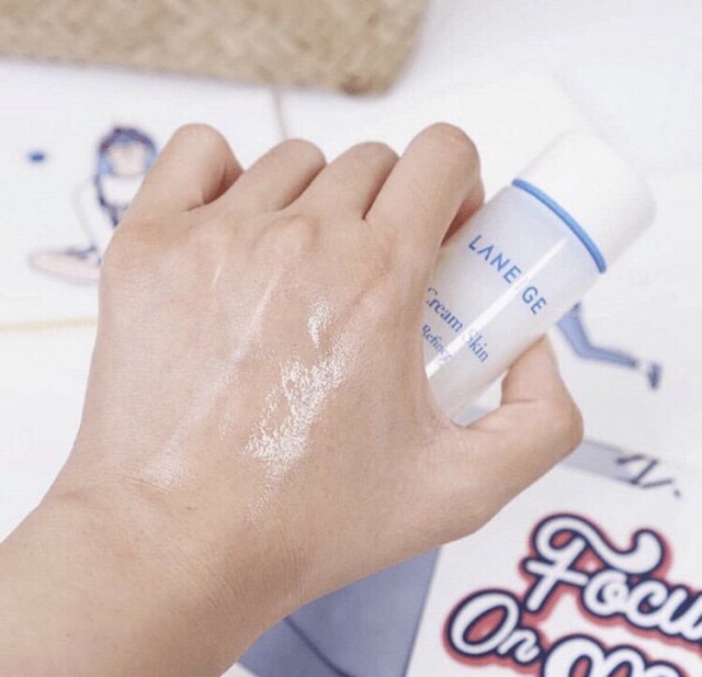 Laneige Cream Skin Refiner  คือ ครีมบำรุงในรูปแบบน้ำ ที่สามารถเติมเต็มความชุ่มชื้นแก่ผิวได้เทียบเท่ากับเนื้อครีมจริง  จากการวิจัยของ Laneige กว่า 19 ปี ได้มาซึ่งผลิตภัณฑ์ชิ้นนี้ ซึ่งให้การบำรุงที่ล้ำลึก ซึมง่าย โดยไม่เหนียวเหนอะหนะหน้า 