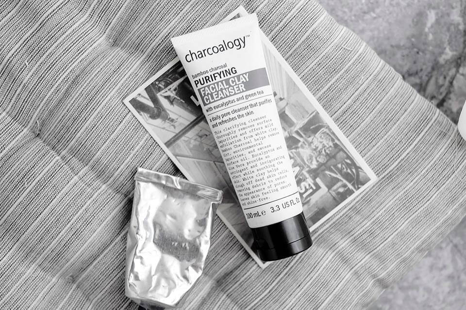 Charcoalogy Bamboo Charcoal Purifying Facial Clay Cleanser 100ml,Bamboo Charcoal Purifying Facial Clay Cleanser,Bamboo Charcoal Purifying Facial Clay Cleanser ราคา,Bamboo Charcoal Purifying Facial Clay Cleanser ดีไหม,รีวิว Bamboo Charcoal Purifying Facial Clay Cleanser,