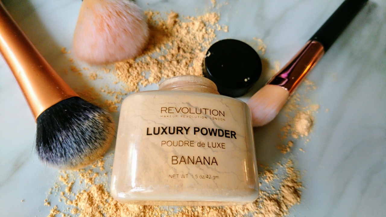 Makeup Revolution,Makeup Revolution Powder Luxury Banana,แป้งLuxury Banana,makeup revolution luxury powder banana review ,makeup revolution luxury banana powder รีวิว