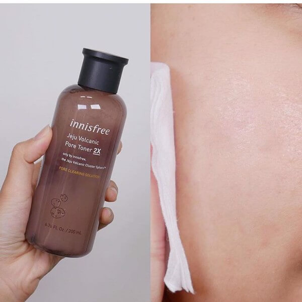 Innisfree Jeju Volcanic Pore toner 2X 50 ml   เขย่าขวดก่อนใช้ : มีส่วนผสมของแป้งแร่เชจูที่ช่วยดูแลรูขุมขนและช่วยดูดซับความมัน