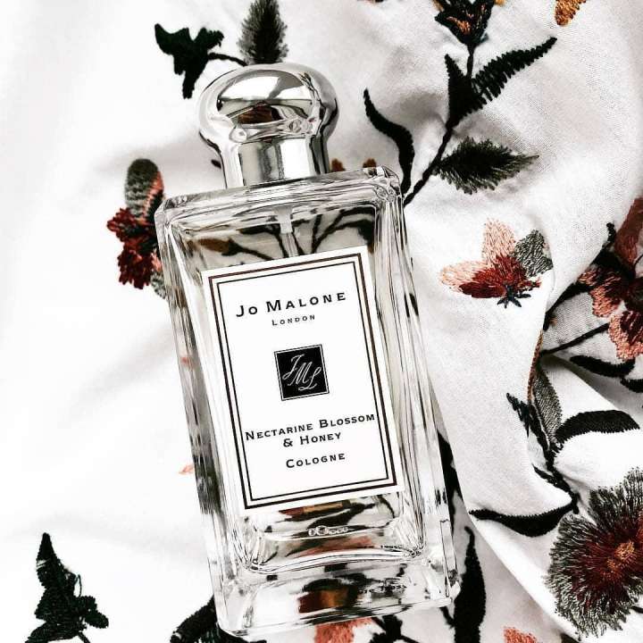 Jo malone nectarine blossom honey. Jo Malone Nectarine Blossom Honey Cologne. Jo Malone Nectarine Blossom. Jo Malone Nectarine Blossom & Honey 100ml. Джо Малон нектарин и мед.