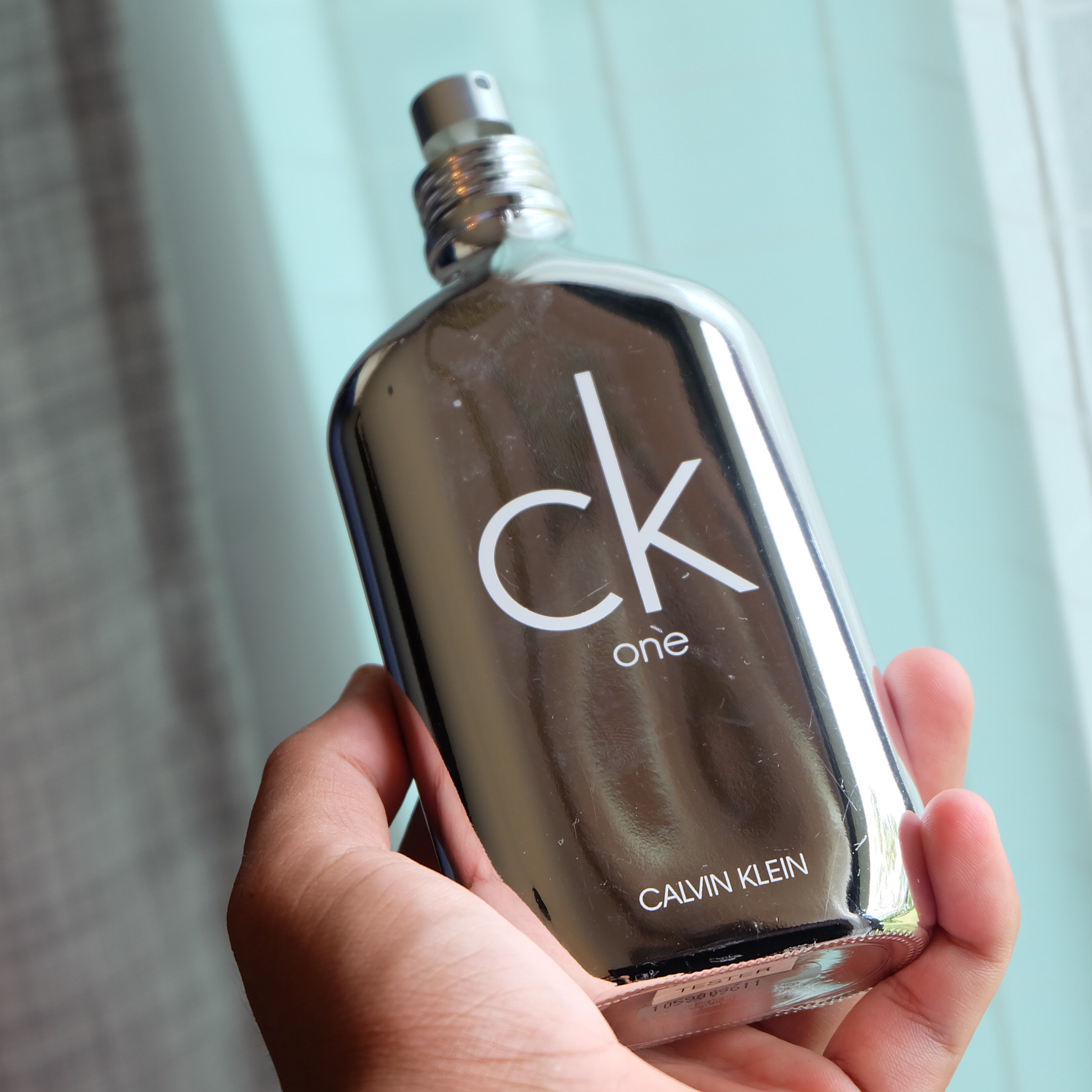 CK Calvin Klein One Platinum Edition EDT มาพร้อมแพ็คเกจสีเงินสุดหรู