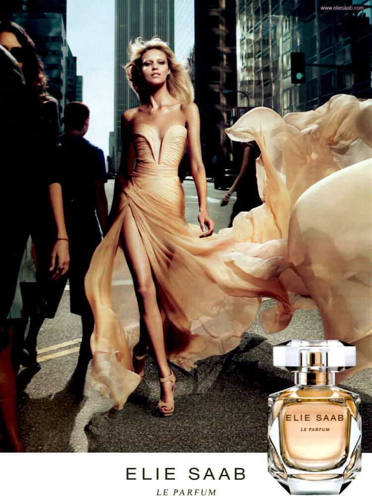 Elie Saab Parfum EDP Intense น้ำหอมลำดับที่สาม กลิ่นใหม่ล่าสุดของเอลี ซาบ แนวคิดแห่งแสงสว่างมาสร้างสรรค์ความหรูหราเลอเลิศให้บังเกิดแก่มวลอิสตรี เป็นบทนิยามเสน่ห์เย้ายวนในความเป็นผู้หญิงขนานแท้   กลิ่นหอมที่ให้กลิ่นหอมสดชื่น พร้อมเซ็กซี่ในตัว ดั่งหญิงสาวผู้มั่นใจ สง่างาม