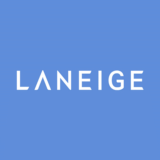 Laneige ลาเนจ LANEIGE ถือกำเนิดขึ้น โดยเป็นแบรนด์ที่จะช่วยให้หญิงสาวมีผิวที่กระจ่างใส เปล่งประกายดุจดั่งหิมะ ซึ่งคำว่า Laneige ในภาษาฝรั่งเศสแปลว่า “หิมะ” ตั้งแต่เปิดตัวในไทย ลาเนจ ถือเป็นแบรนด์เกาหลี ที่ได้รับความนิยมในอันดับต้นๆ ผลิตภัณฑ์ของ LANEIGE ที่ได้รับความนิยม อาทิเช่น Water Sleeping Mask, BB Cushion, Water Bank ,White Plus Renew และ Lip Sleeing Mask etc. คำถามยอดฮิตคือ ลาเนจ ซื้อที่ไหนถูก ที่ Beauticool ราคาดีสุดๆแน่นอนค่ะ ,laneige ซื้อได้ที่ไหน ที่ Beauticool จำหน่าย ลาเนจ ทั้งรุ่นใหม่รุ่นเก่าจัดส่งเร็วสะดวกสุดๆ ,laneige ซื้ออะไรดี  สามารถอ่านรีวิวจากผู้ใช้จริงตามรายละเอียดสินค้าได้เลยว่ารายการไหนใช้ดีอย่างไร ไม่ดีอย่างไร อีกทั้งมั่นใจได้ 100% ว่า Laneige ลาเนจ จาก บิวตี้คูลเป็นสินค้าแท้แน่นอนค่ะ เมื่ออายุมากขึ้นชั้นปกป้องผิวเพื่อรักษาความชุ่มชื้นตามธรรมชาติซึ่งเคยทำงานได้อย่างมีประสิทธิภาพในยามที่คุณยังเยาว์วัย ต้องสูญเสียความแข็งแรงและความมีชีวิตชีวาไปตามกาลเวลา อันกลายเป็นเหตุผลสำคัญของผิวที่ถูกทำร้าย ด้วยเหตุนี้ กุญแจสำคัญที่อยู่เบื้องหลังที่จะสามารถยืดเวลาความมีชีวิตชีวาและผิวที่งดงามให้คงไว้นั้น ไม่ใช่สิ่งใดนอกจาก "ความชุ่มชื้น" ซึ่งเป็นสิ้่งที่ LANEIGE ทำได้อย่างยอดเยี่ยม ตลอดระยะเวลา 20 ปีของ Skin Care Laneige  มีการวิจัยถึงปฏิกริยาระหว่างน้ำและผิว LANEIGE ค้นพบว่าน้ำไม่เพียงแต่เป็นปัจจัยสำคัญในการให้ความชุ่มชื้นแก่ผิว แต่ยังให้ประสิทธิภาพต่อผลิตภัณฑ์ที่ช่วยกระตุ้นความกระจ่างใสและปกป้องริ้วรอยแห่งวัย การเปลี่ยนแปลงรูปของน้ำที่เป็นต้นกำเนิดแห่งชีวิตไปเป็นพลังความชุ่มชื้นที่ซึมซาบลงสู่ผิว LANEIGE  ได้พัฒนาเทคโนโลยีอันแสนพิเศษของตนเอง ด้วยเทคโนโลยีทางวิทยาศาสตร์ของน้ำ เพื่อนำมาช่วยหญิงสาวที่มีผิวแห้งกร้านและเพิ่มความมั่นใจให้แก่เหล่าหญิงสาววัยแรกรุ่น เพื่อให้ผิวได้รับความชุ่มชื้นจากธรรมชาติและมีความนุ่มนวลไม่ว่าจะเวลาใดหรือจากที่ใดก็ตามด้วยพลังแห่งน้ำ เพื่อผิว ขาวใส แลดูอ่อนเยาว์เสมอ