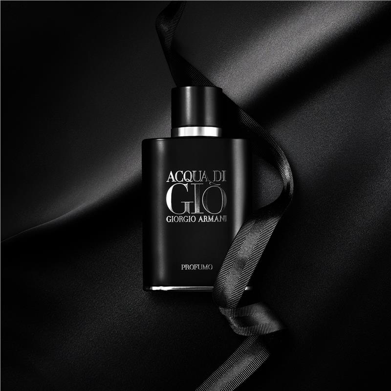 Giorgio Armani Acqua Di Gio PROFUMO Parfum EDP 5ml น้ำหอมผู้ชายที่ได้รับแรงบันดาลใจ จากเกาะภูเขาไฟ กลิ่นหอมระหว่างความเข้มข้นหนักแน่นของภูเขาไฟกับความสดชื่นจากทะเลที่ลุ่มลึก