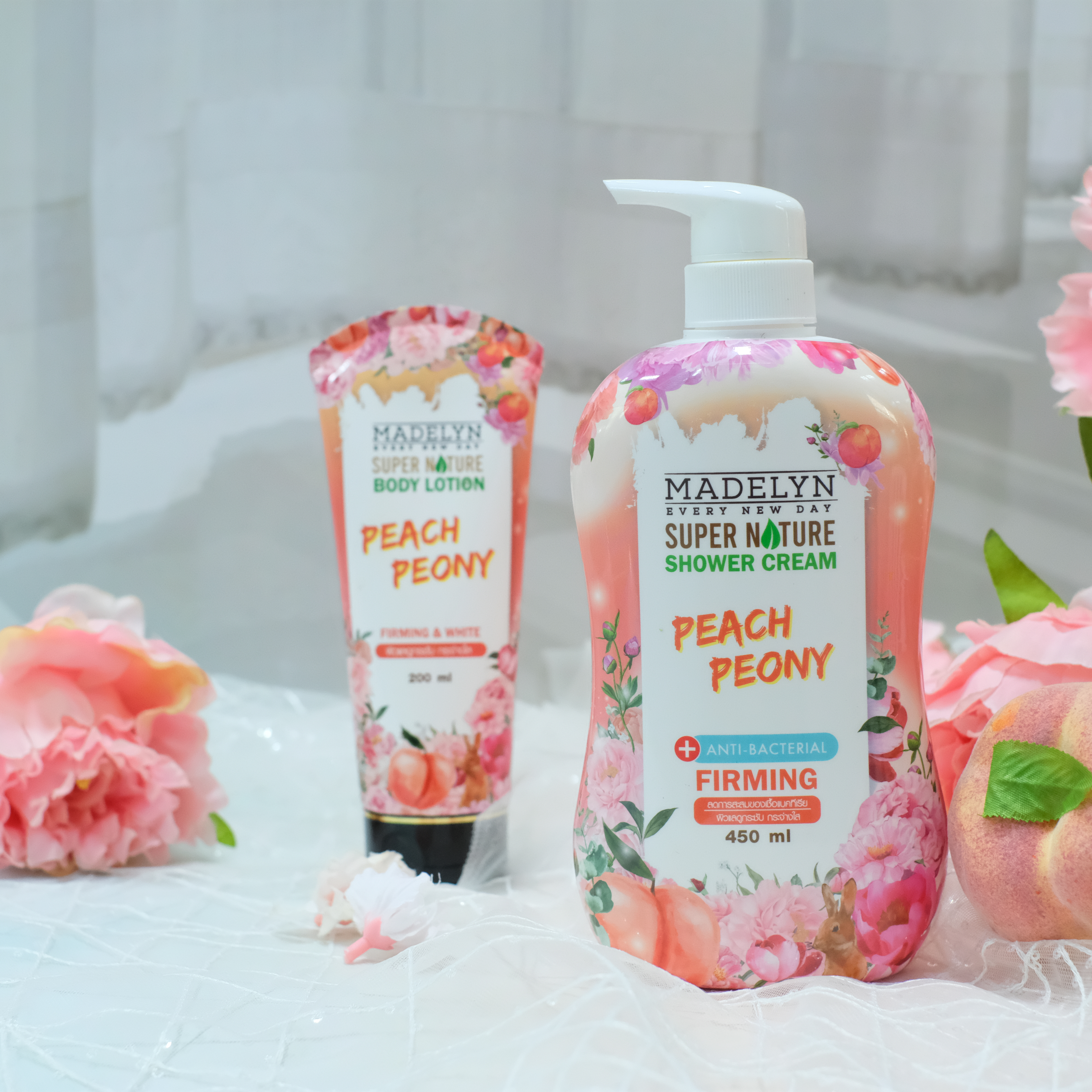 Madelyn Shower Cream Peach Peony 450 ml ครีมอาบน้ำสูตรแอนตี้แบคทีเรีย หอมสดใส ชวนหลงรักตลอดวัน ฟองเยอะ ล้างออกง่าย