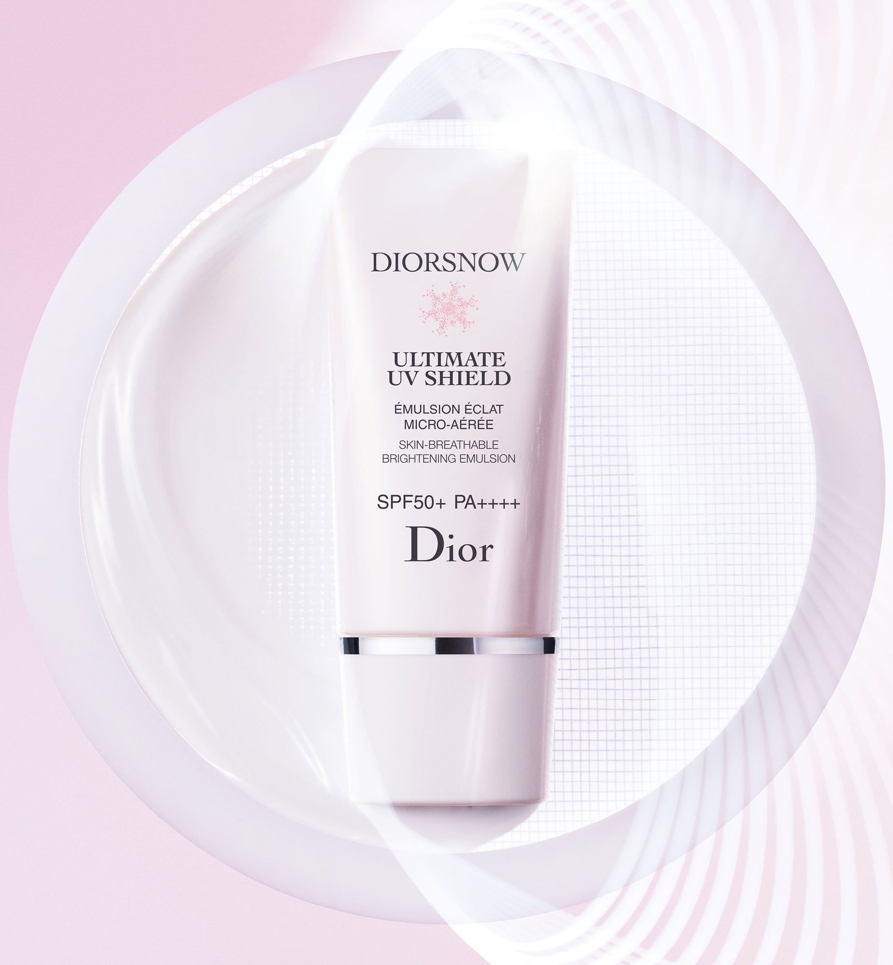 Dior Snow Ultimate UV Shield Skin-Breathable Brightening Emulsion ครีมกัดแดดที่ช่วยป้องกันรังสียูวี UVA UVB เนื้อสัมผัสเบาสบาย ผิวดูชุ่มชื้น กระจ่างใสขึ้น และช่วยปกป้องจากริ้วรอยแห่งวัย กันน้ำ กันเหงื่อ