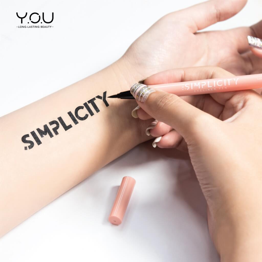 Y.O.U The Simplicity Eyeliner Pen 01 Black 0.4ml
