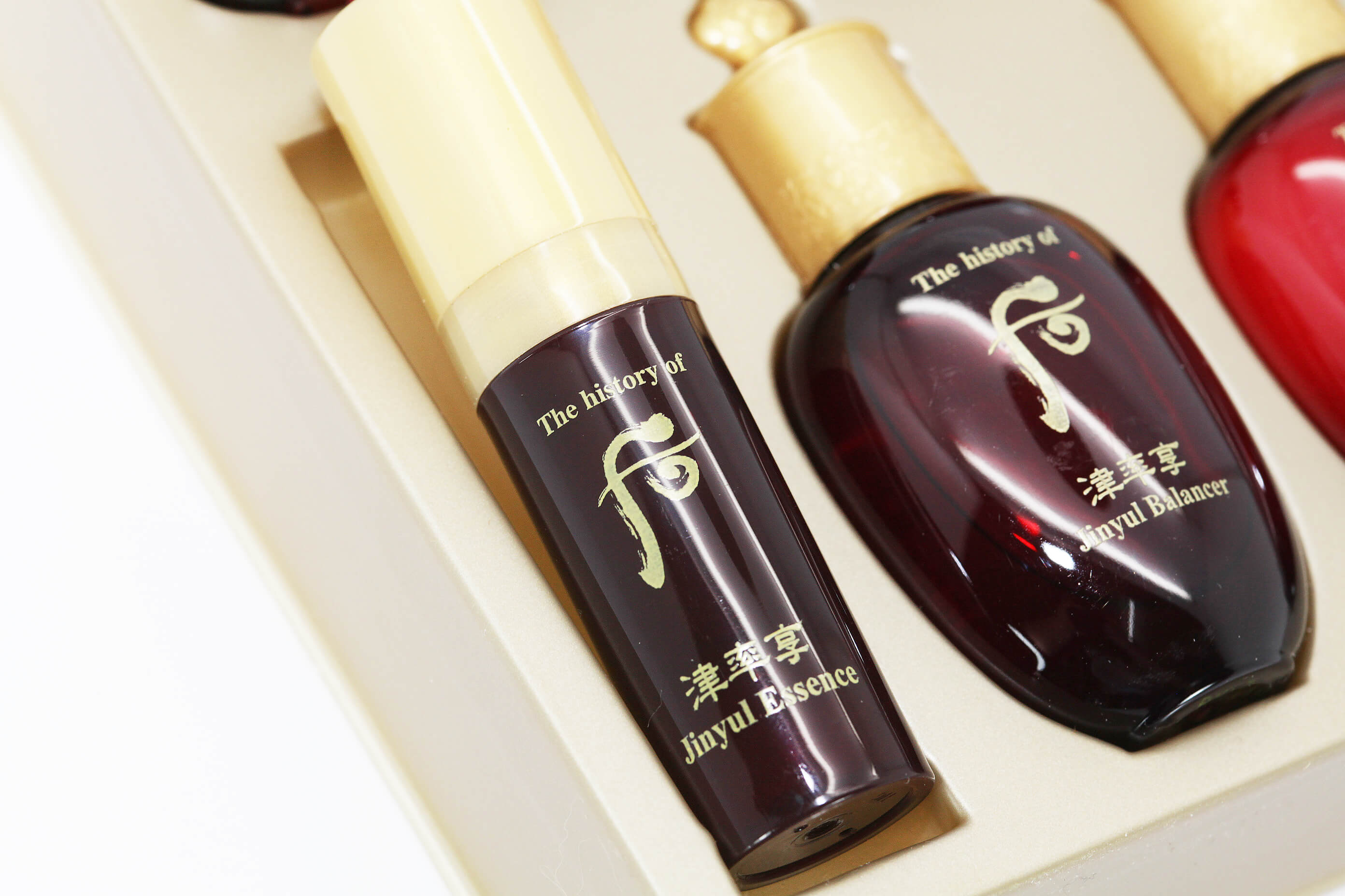 The History Of Whoo Jinyulhyang Intensive Revitalizing Essence 5 ml