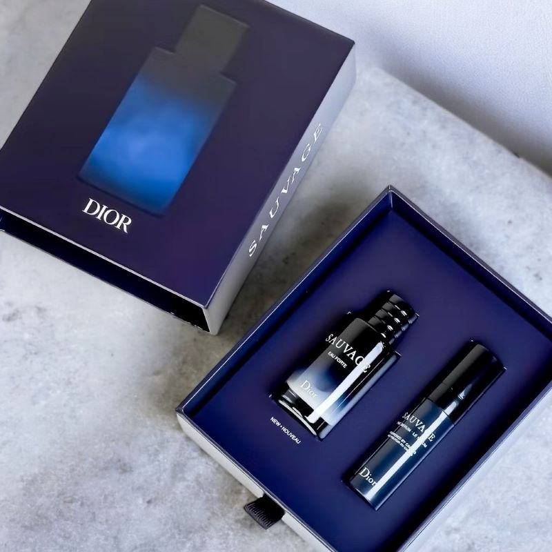 Sauvage Eau Forte Parfum 10 ml & Sauvage Serum 5 ml Mini Set, เซ็ต 2 ชิ้น Dior Sauvage Eau Forte PARFUM , Sauvage Eau Forte Parfum , SAUVAGE EAU FORTE , SAUVAGE EAU FORTE ราคา , SAUVAGE EAU FORTE รีวิว , DIOR SAUVAGE , SAUVAGE SERUM