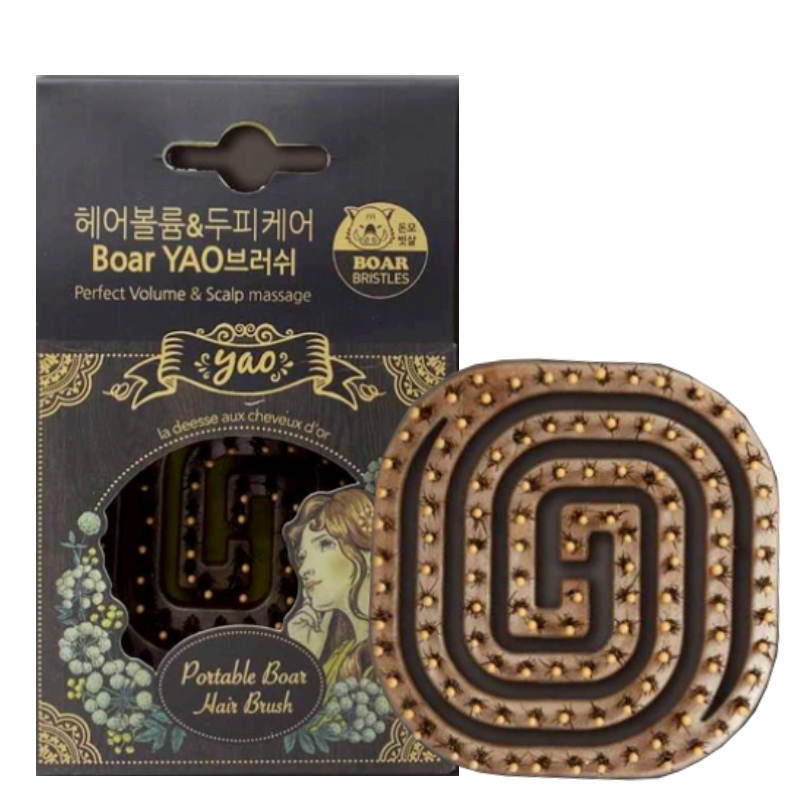 Portable Boar Brush รุ่นขนหมูป่าพกพา - Flexible Moving Vent Design โครงสร้างยืดหยุ่น ปรับไปตามรูปทรงของศรีษะ - Detangle Hair แก้ผมพันกันโดยที่ไม่ทำให้ผมขาดหลุดร่วง - Double Layer Bristles มีขนแปรงถึง 2 ชั้น - 1. Flexible Premium Nylon Bristles ขนแปรงไนลอนแบบนุ่ม มีปุ่มช่วยนวดหนังศรีษะ และสามารถแก้ผมพันกันได้ - 2. Premium Boar Bristles ขนแปรงหมูป่าธรรมชาติ 100% ช่วยบำรุงเส้นผมให้เงางาม มี volume แบบธรรมชาติ - High Heat Resistance ทนความร้อนได้สูง สามารถใช้คู่กับไดร์เป่าผมได้ - Natural Wooden Texture วัสดุเป็นพลาสติกลายไม้ธรรมชาติ - Incompatible With Wet Hair ไม่สามารถโดนน้ำได้หรือหวีผมเปียกได้ - Portable Cotton Bag Included มาพร้อมกับถุงผ้าฝ้ายแบบหนาสำหรับพกพา