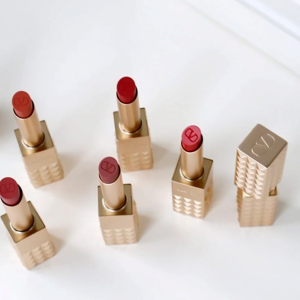 Valentino Spike Valentino Matte Lipstick 1g #134R Couture in the streets , Valentino Spike Valentino Matte Lipstick ราคา , Valentino Spike Valentino Matte Lipstick รีวิว , Valentino Spike Valentino Matte Lipstick