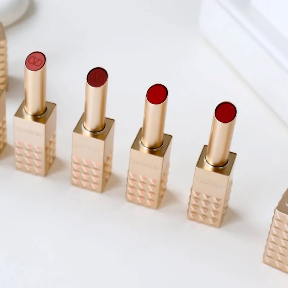 Valentino Spike Valentino Matte Lipstick 1g #134R Couture in the streets , Valentino Spike Valentino Matte Lipstick ราคา , Valentino Spike Valentino Matte Lipstick รีวิว , Valentino Spike Valentino Matte Lipstick