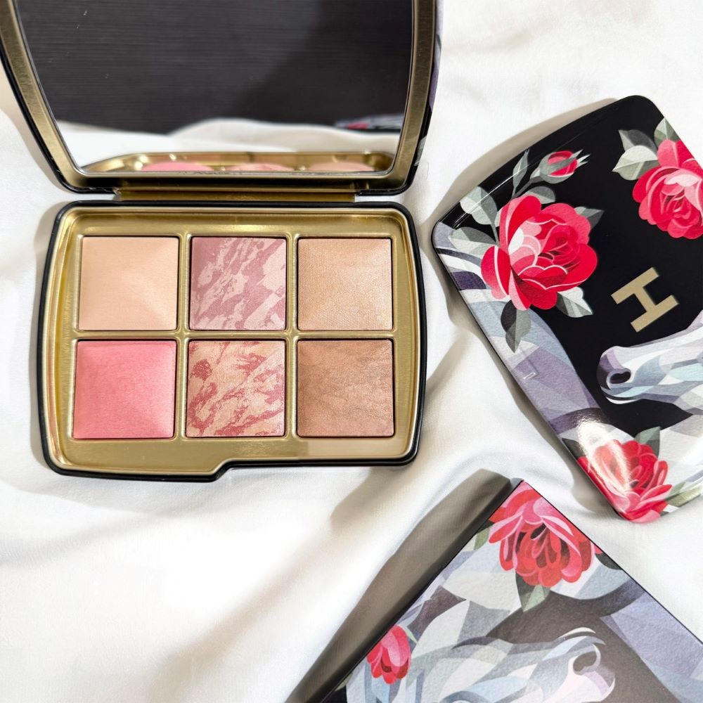 Hourglass Ambient Lighting HORSE Palette Limited Edition 8.4g , Hourglass Ambient Lighting , Hourglass Ambient Lighting ราคา , Hourglass Ambient Lightingรีวิว , Hourglass Ambient Lighting ซื้อ