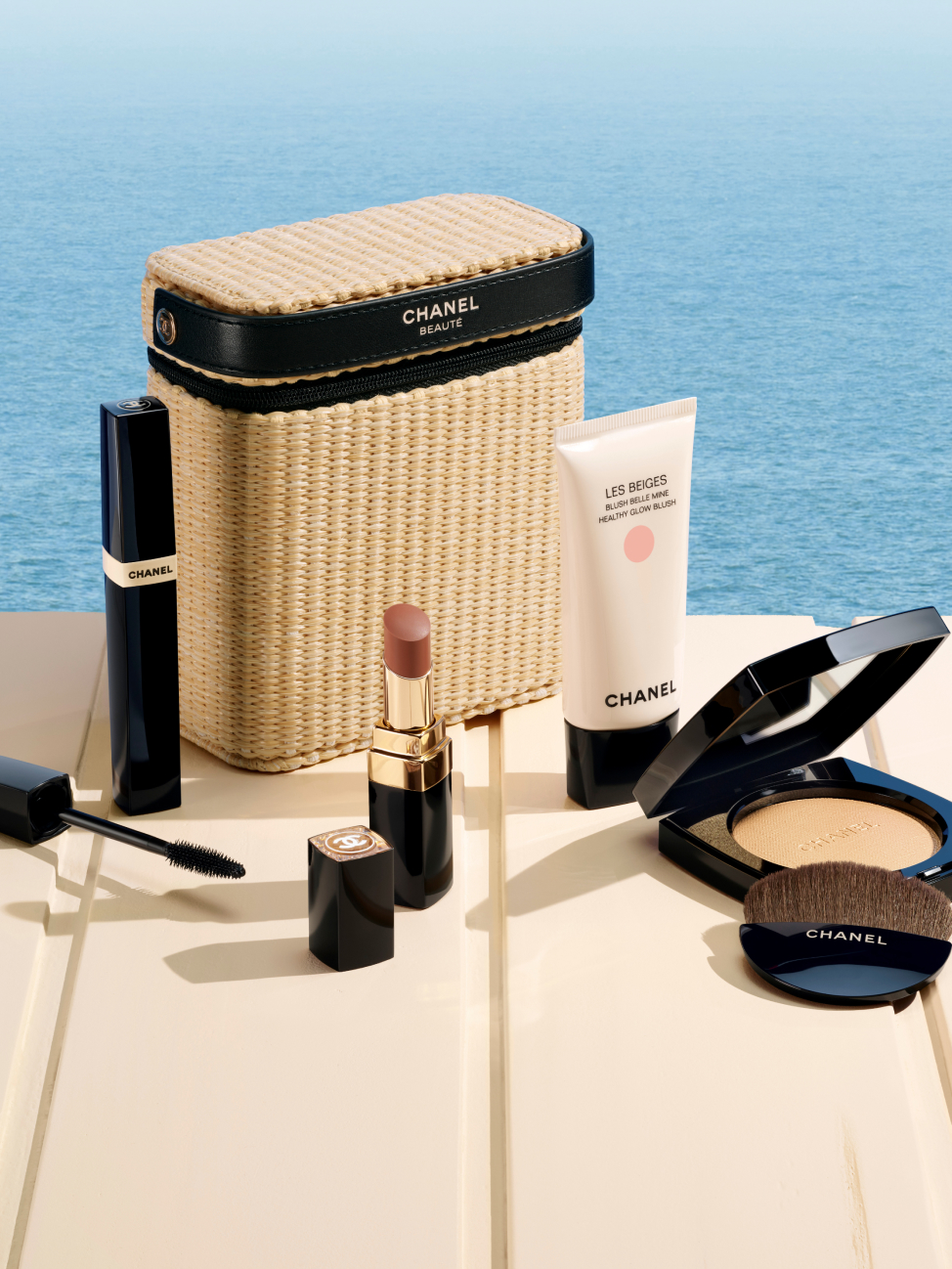 Chanel Les Beiges Healthy Glow Summer Essentials (Summer Limited Edition Bamboo Woven Box Bag)
